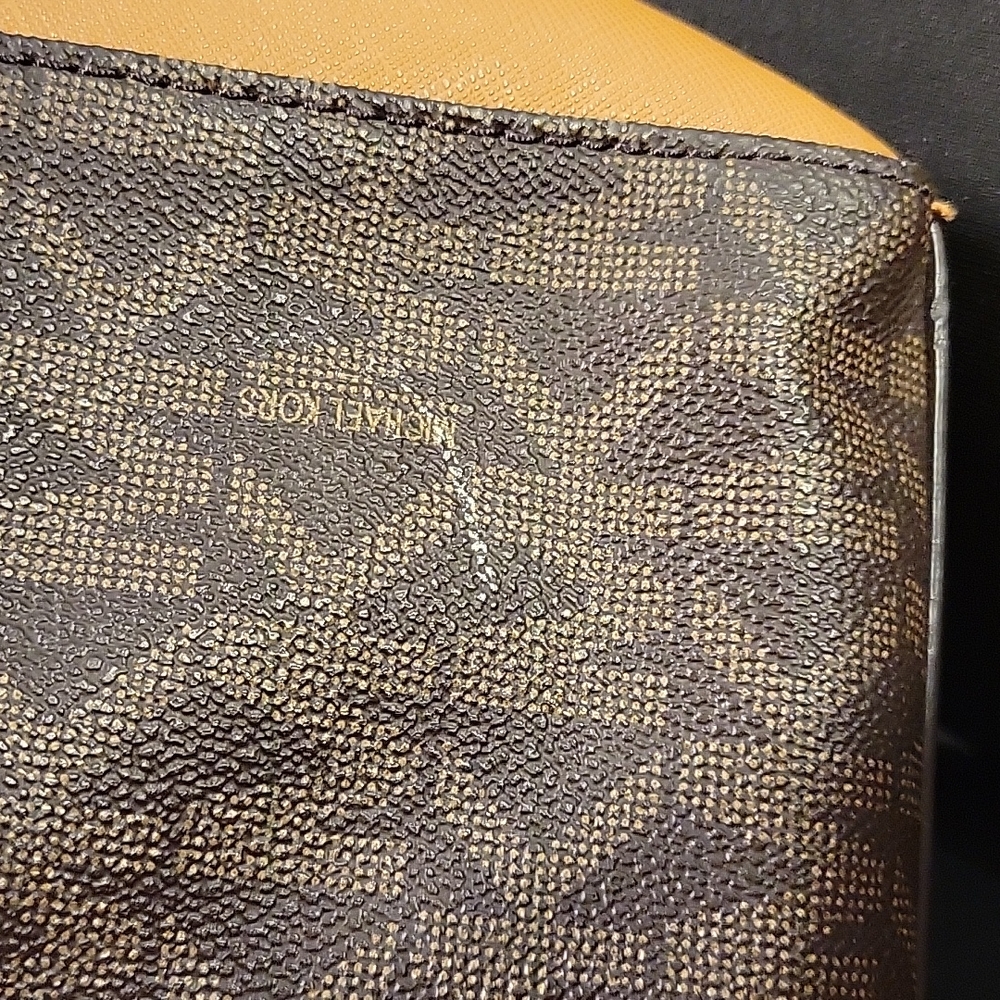 MK crossbody bag - Picture 6 of 8